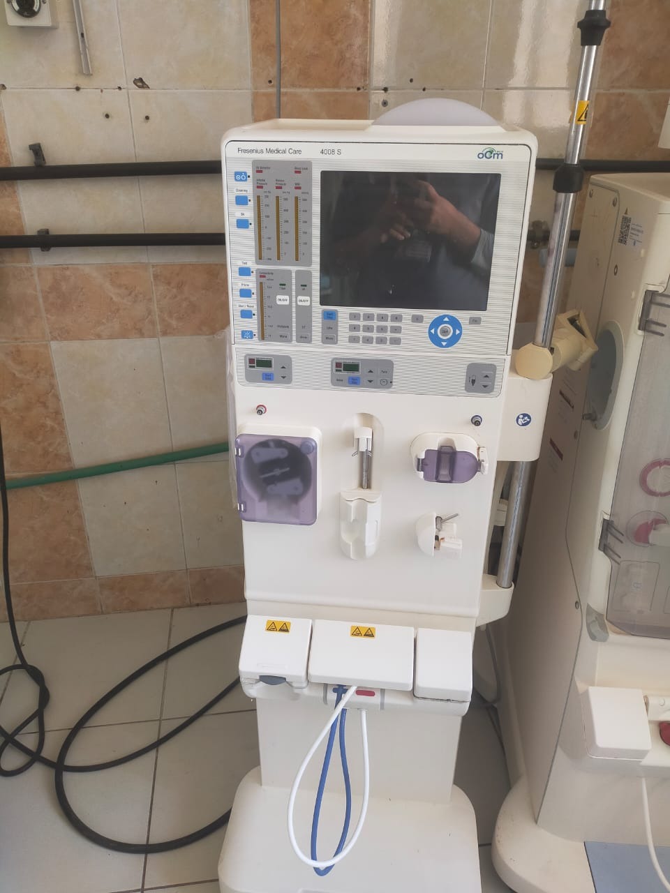 Hemodialysis unit